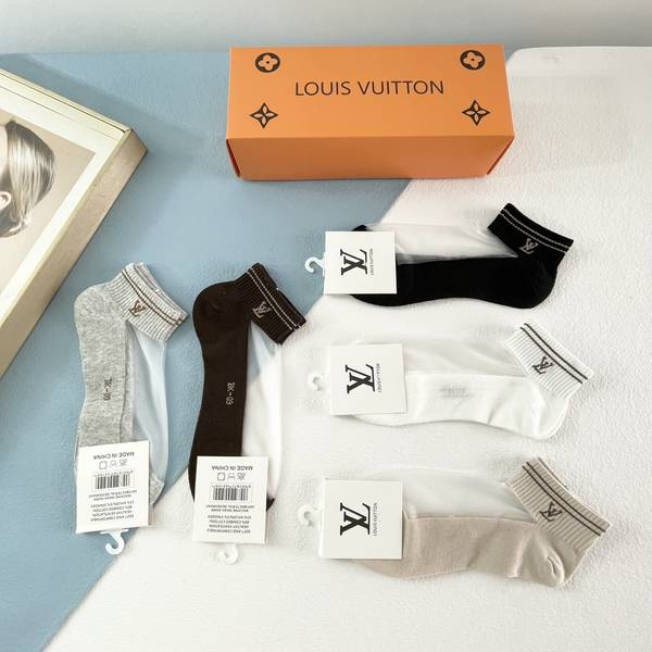 Louis Vuitton Socks LVO00006